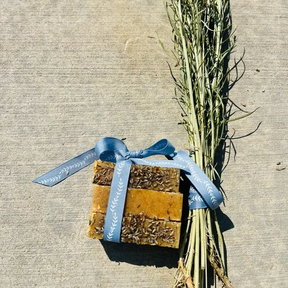 Handmade lavender & lemongrass soap with infused botanicals 💜🍋 - Picture 2 of 3